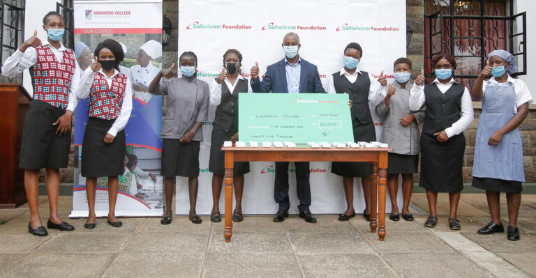 Safaricom donates Ksh 525,000 worth of airtime to kibondeni college students for e-learning