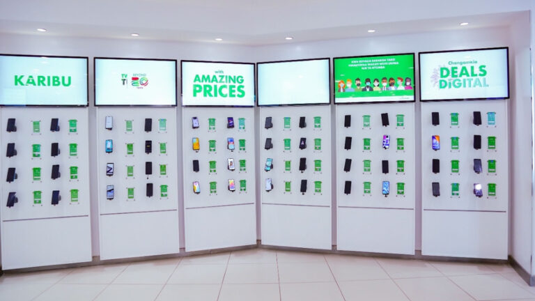 Safaricom re-launches upgraded Moi avenue flagship shop with a training and gaming section