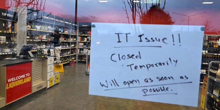 Global Tech Outage Disrupts Multiple Industries